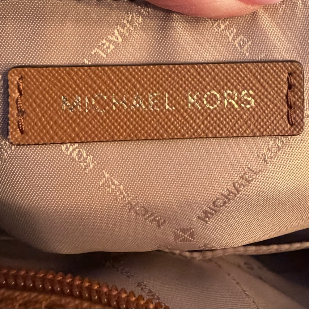 MICHAEL KORS Jet Set Saffiano Leather Tote Shoulder Bag - Picture 13 of 13